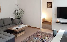 Gerald'S Apartment 10